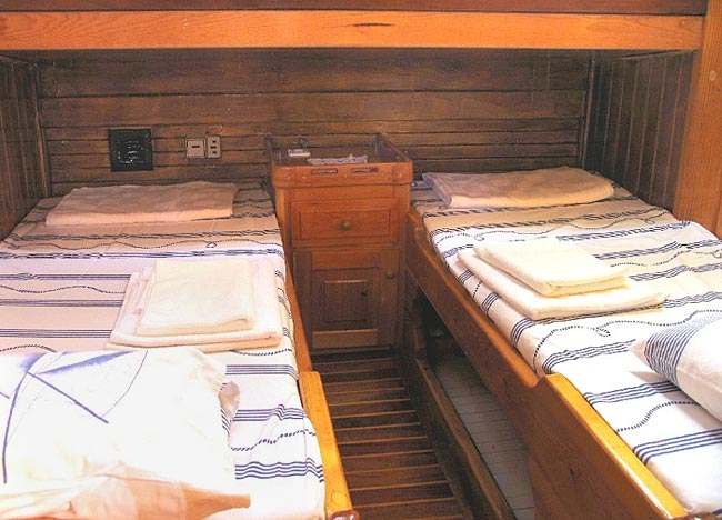 M/S SEZERLER - comfortable 2 bed cabin