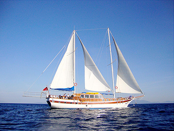 TUFAN 5 a real beauty under sails